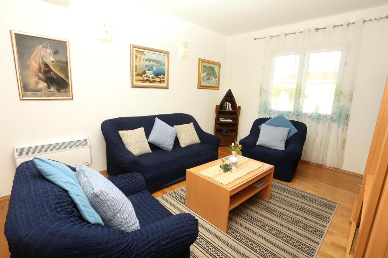 Apartments Sikirica Trogir Eksteriør billede