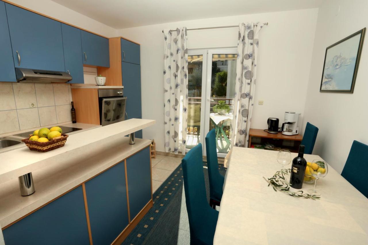 Apartments Sikirica Trogir Eksteriør billede