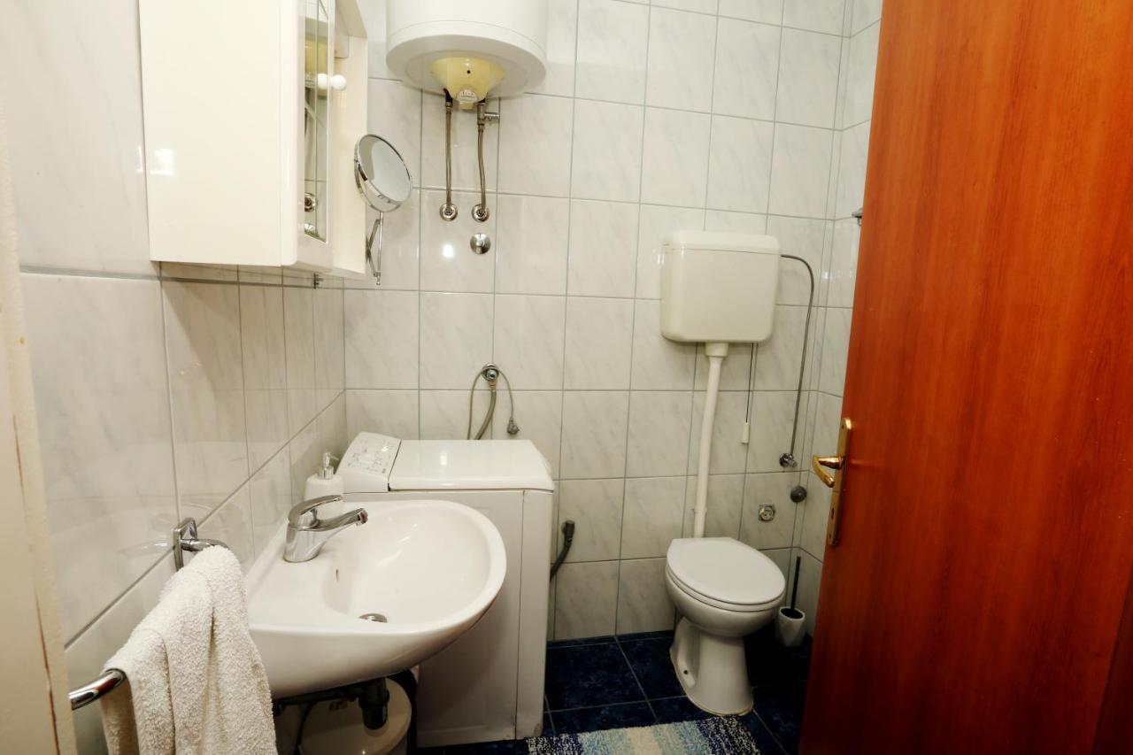 Apartments Sikirica Trogir Eksteriør billede