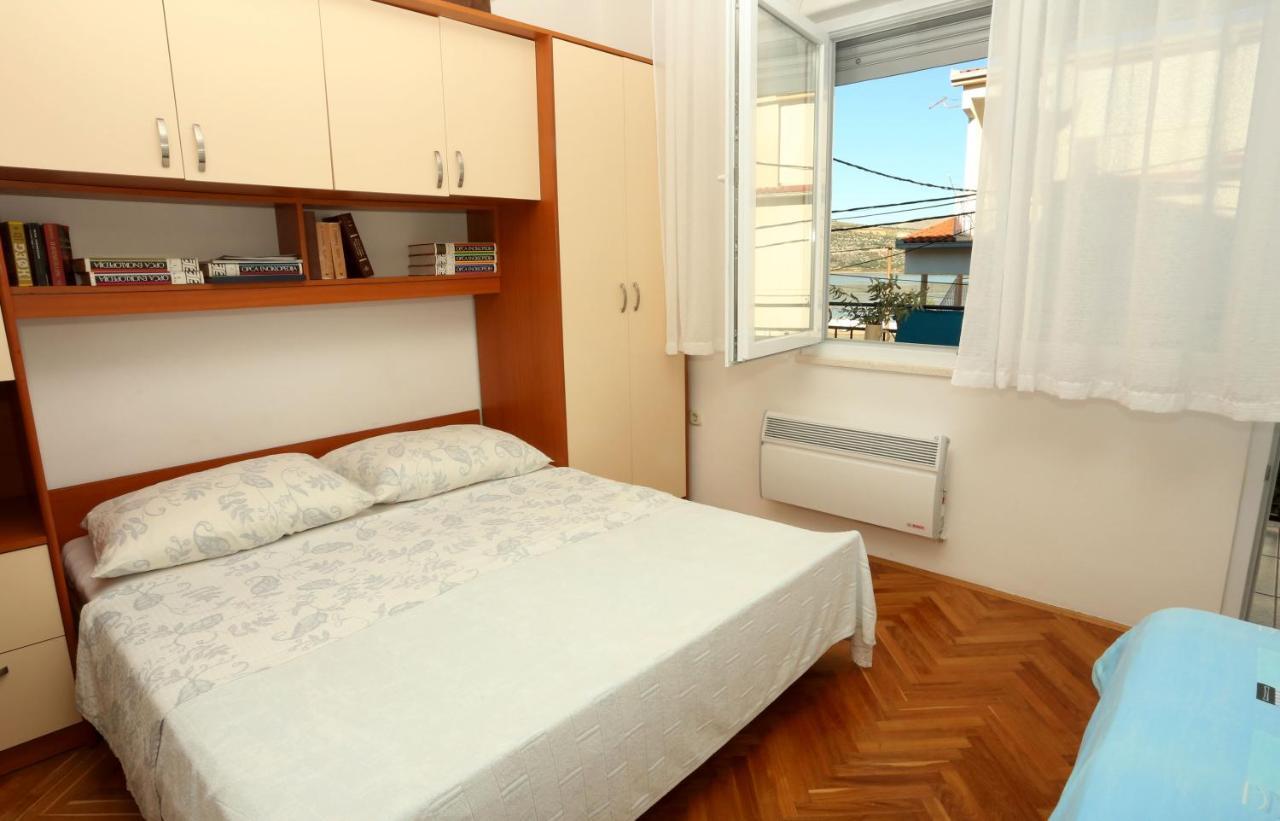 Apartments Sikirica Trogir Eksteriør billede